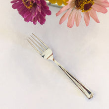 Load image into Gallery viewer, Silver Plastic Utensils