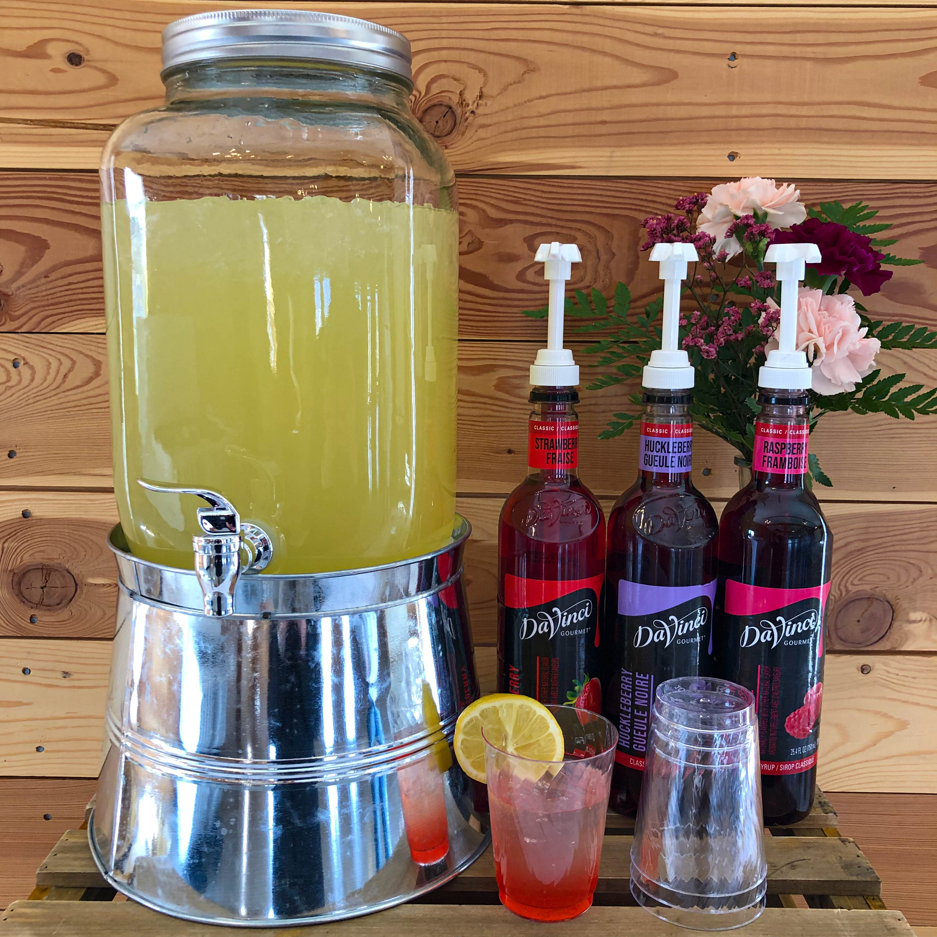 Drinks Dispenser Cocktail Bar - Lemonade for wedding party guests